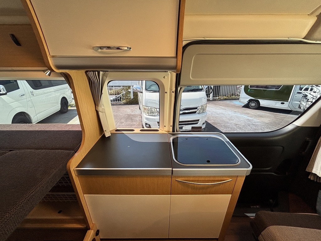 キャンピングカーバンコン