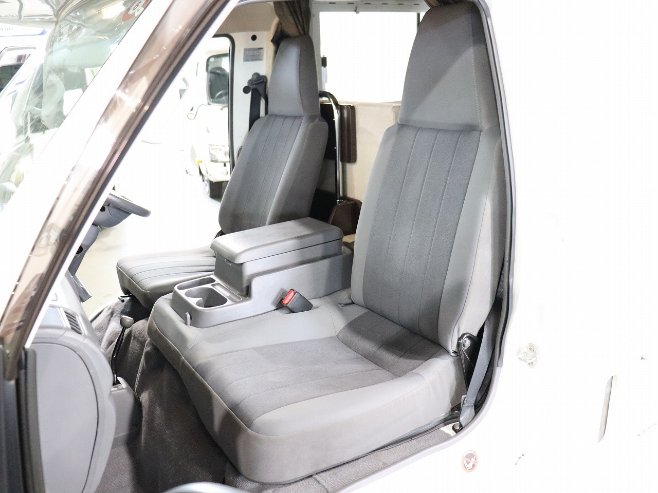 キャンピングカーキャブコン