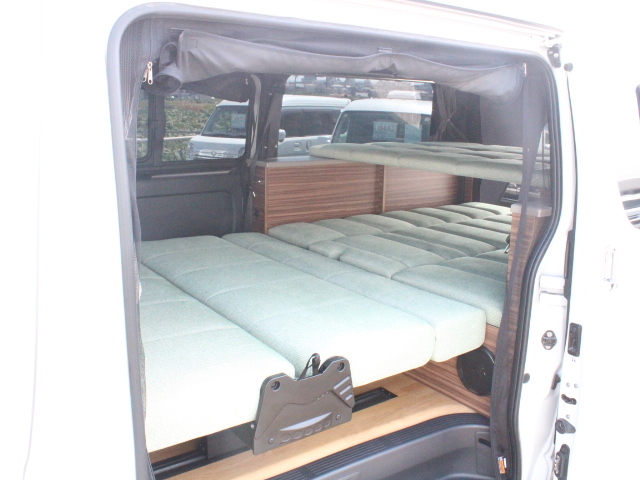 キャンピングカーバンコン