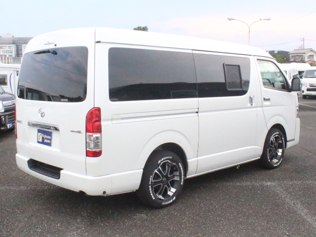 キャンピングカーバンコン