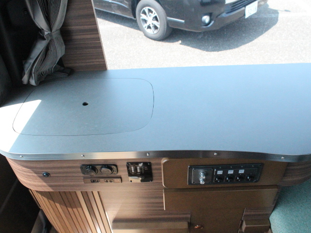 キャンピングカーバンコン