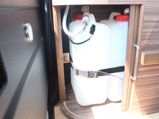 キャンピングカーバンコン