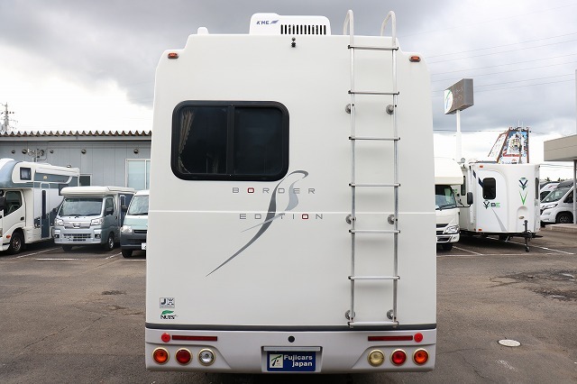 キャンピングカーキャブコン