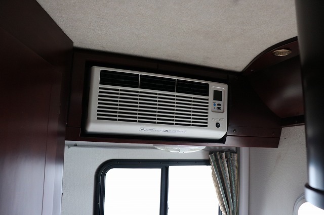 キャンピングカーキャブコン