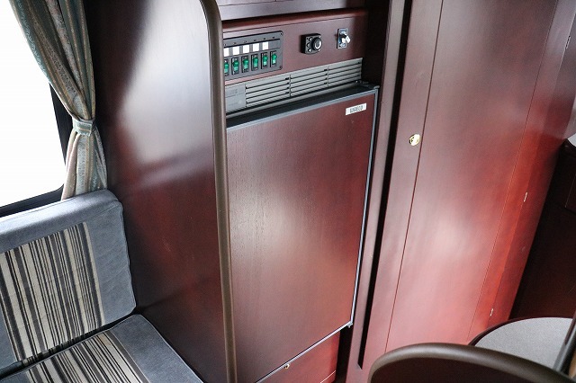 キャンピングカーキャブコン