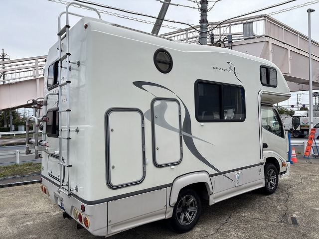 キャンピングカーキャブコン