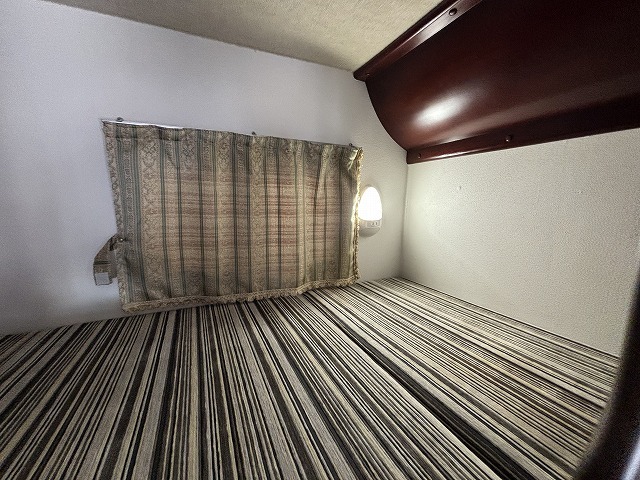 キャンピングカーキャブコン