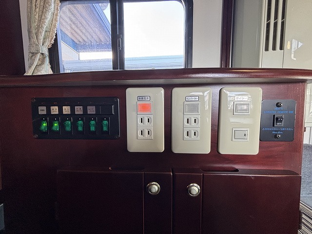 キャンピングカーキャブコン