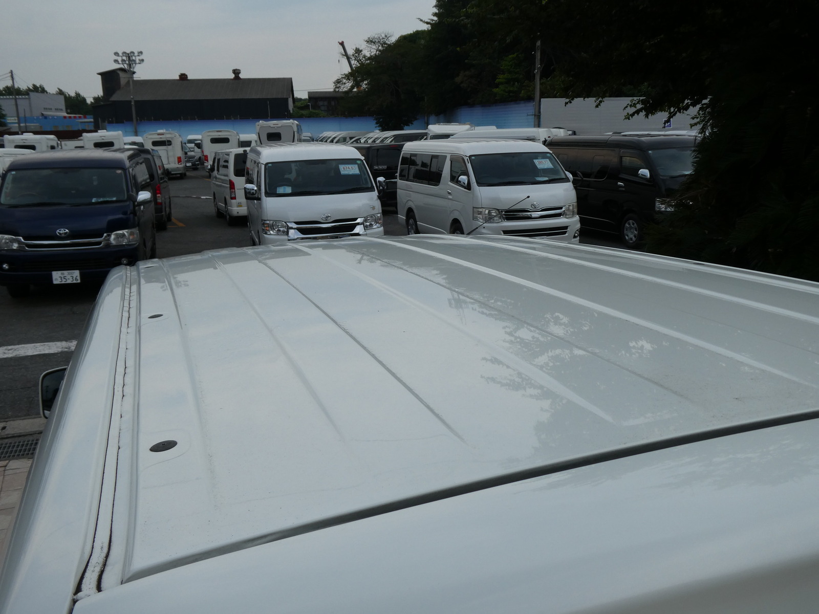 キャンピングカーバンコン