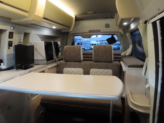 キャンピングカーバンコン