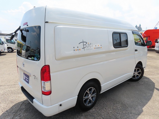 キャンピングカーバンコン