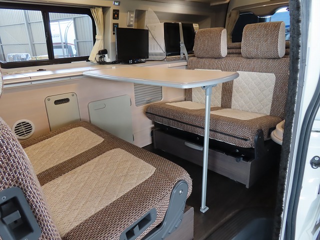 キャンピングカーバンコン