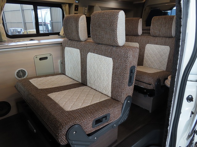 キャンピングカーバンコン