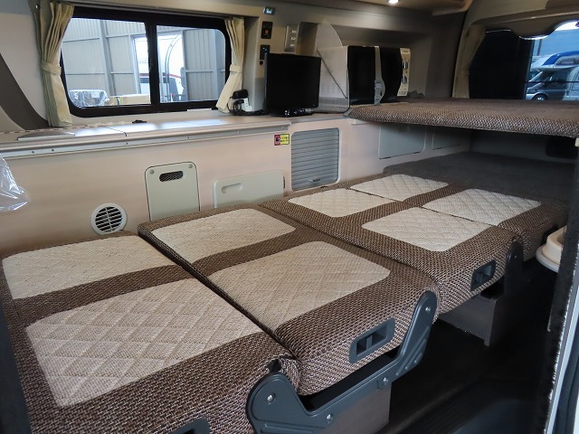 キャンピングカーバンコン