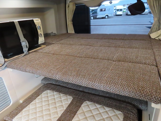 キャンピングカーバンコン