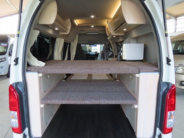 キャンピングカーバンコン