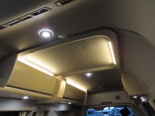 キャンピングカーバンコン