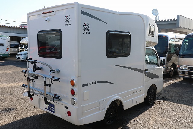 キャンピングカー軽キャンパー