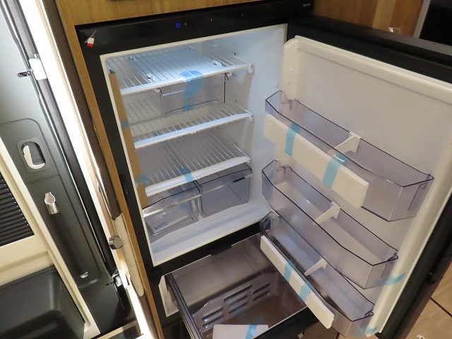 キャンピングカーバスコン