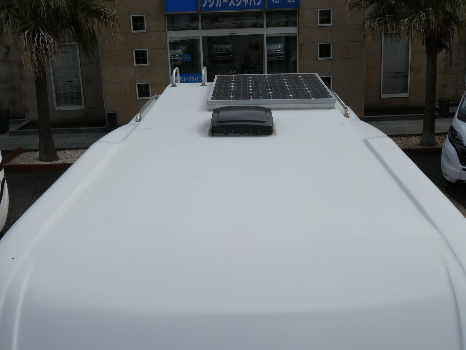 キャンピングカーキャブコン