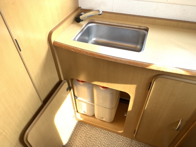 キャンピングカーキャブコン