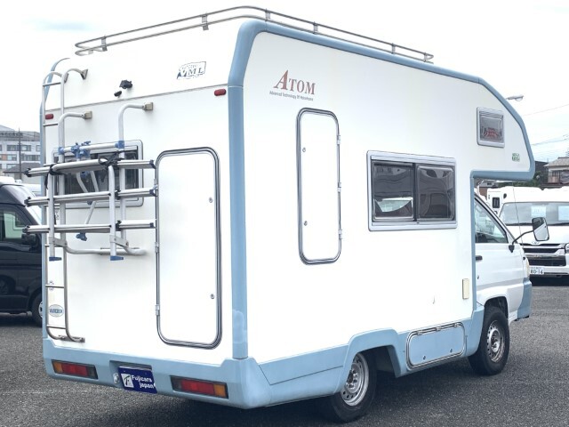 キャンピングカーキャブコン