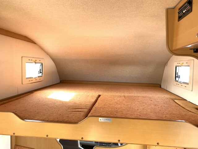 キャンピングカーキャブコン