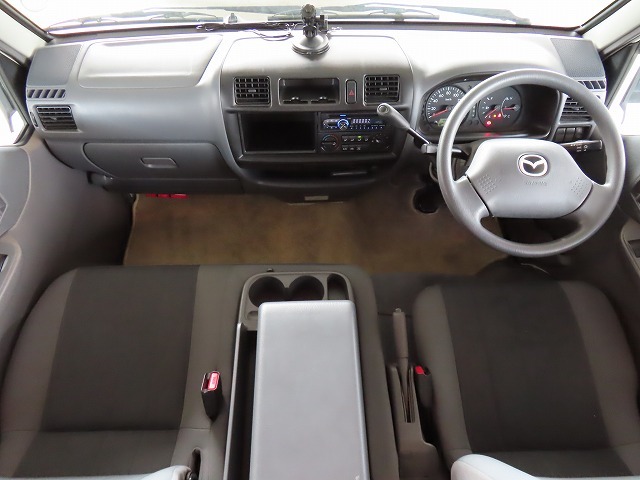 キャンピングカーキャブコン