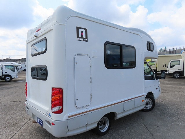 キャンピングカーキャブコン