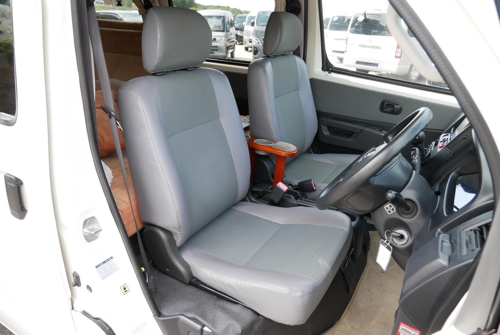 キャンピングカーバンコン