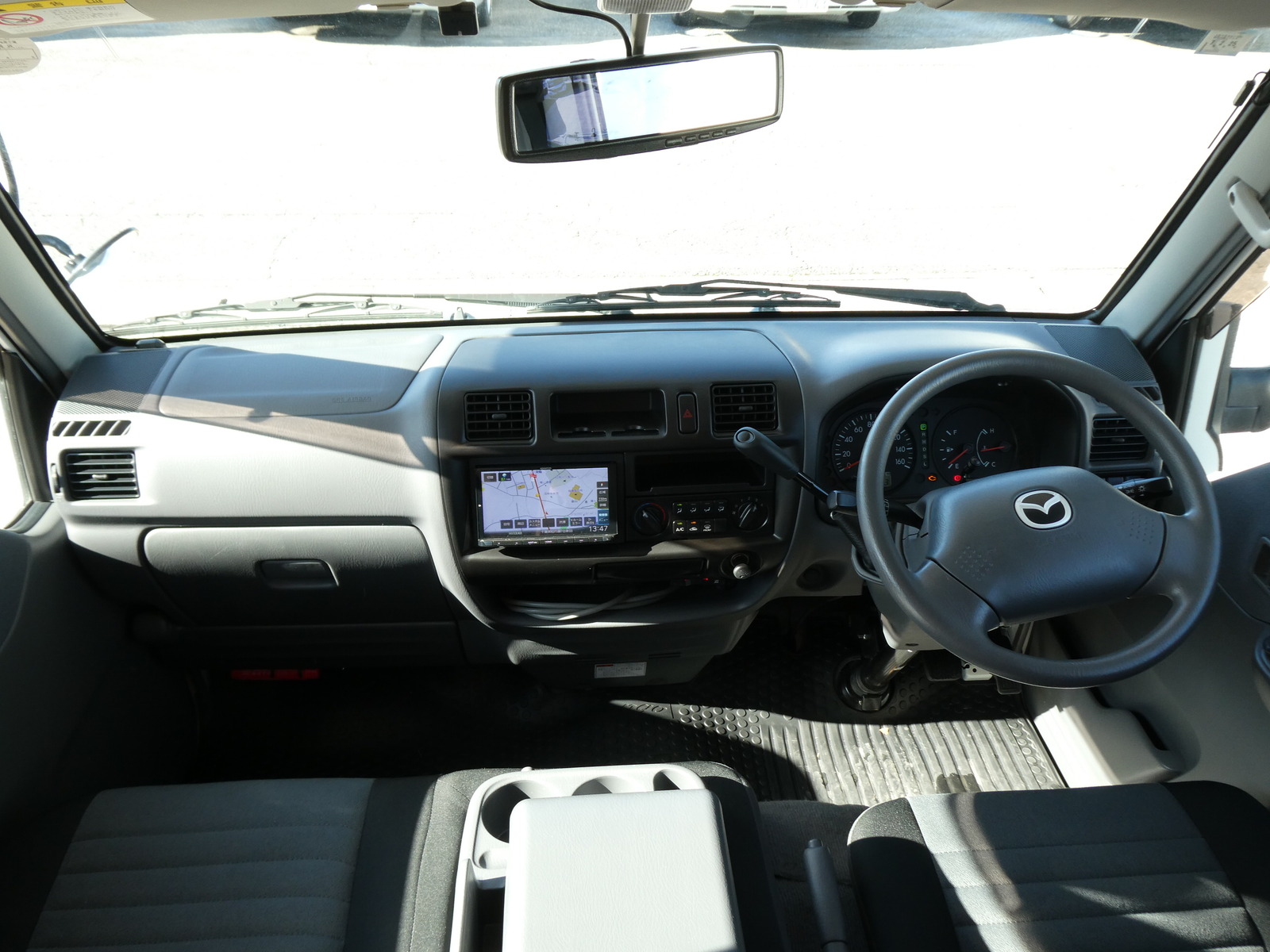 キャンピングカーキャブコン