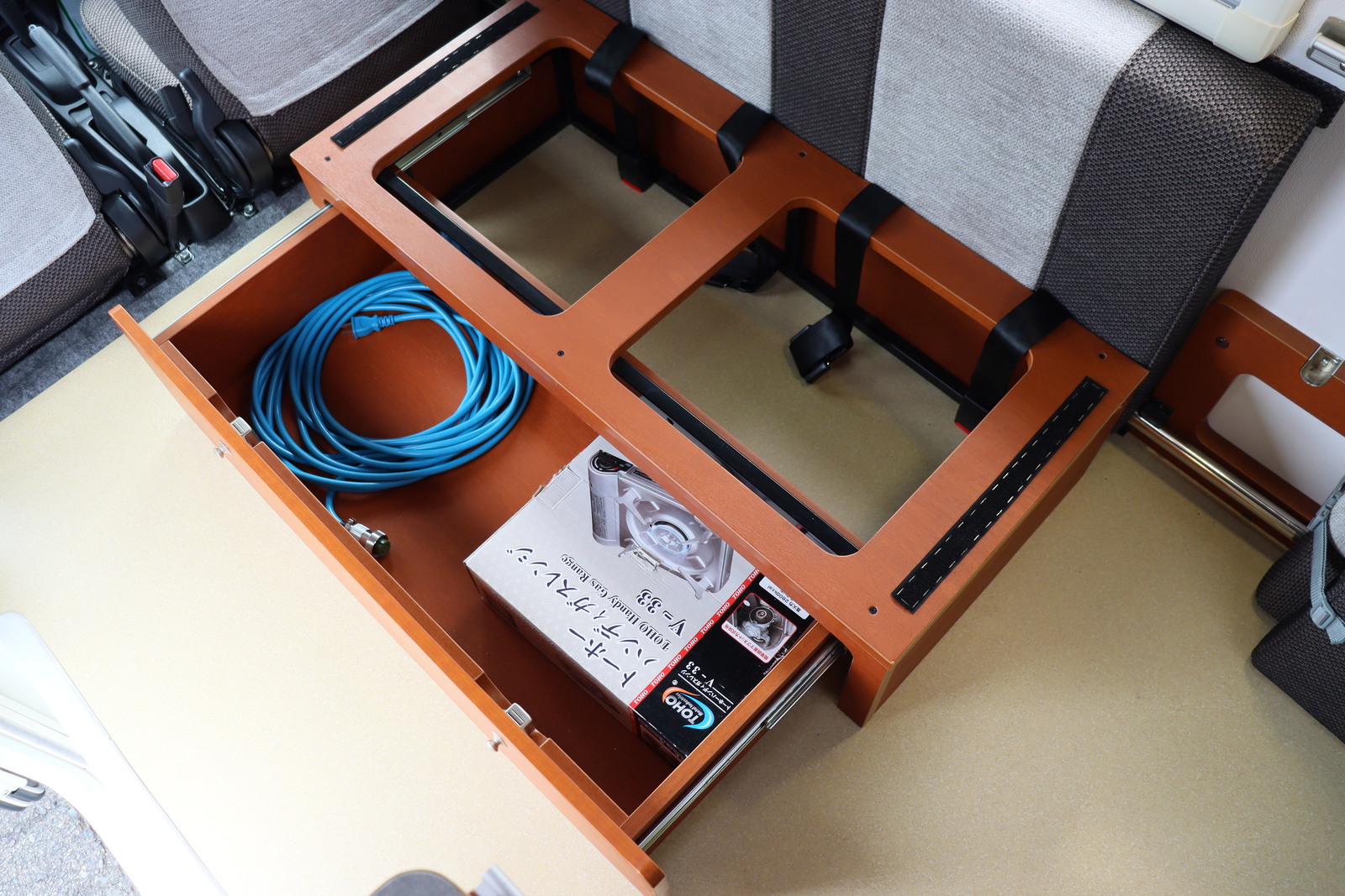 キャンピングカー軽キャンパー