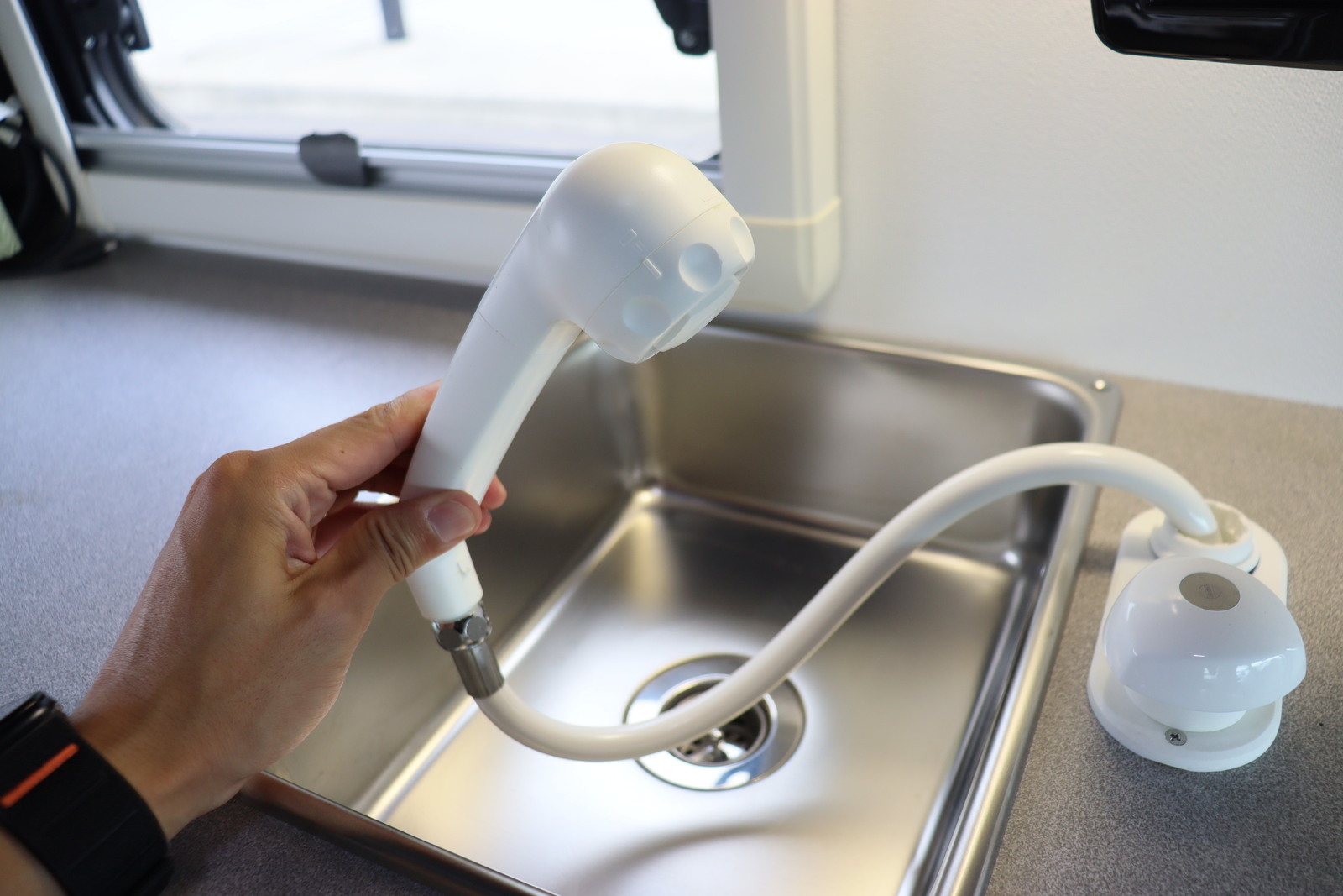 キャンピングカー軽キャンパー