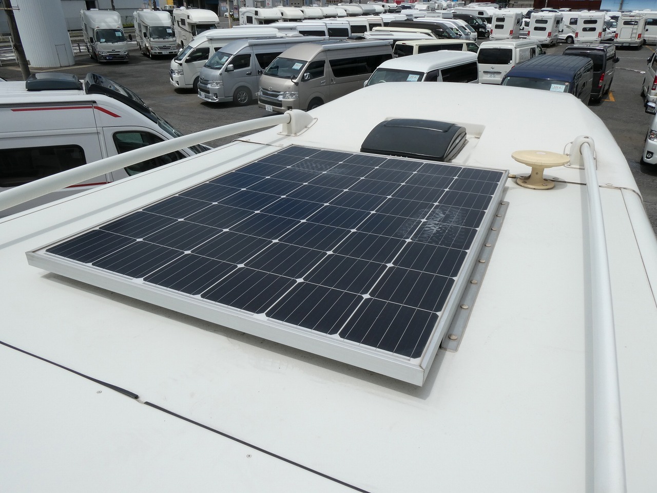 キャンピングカーキャブコン