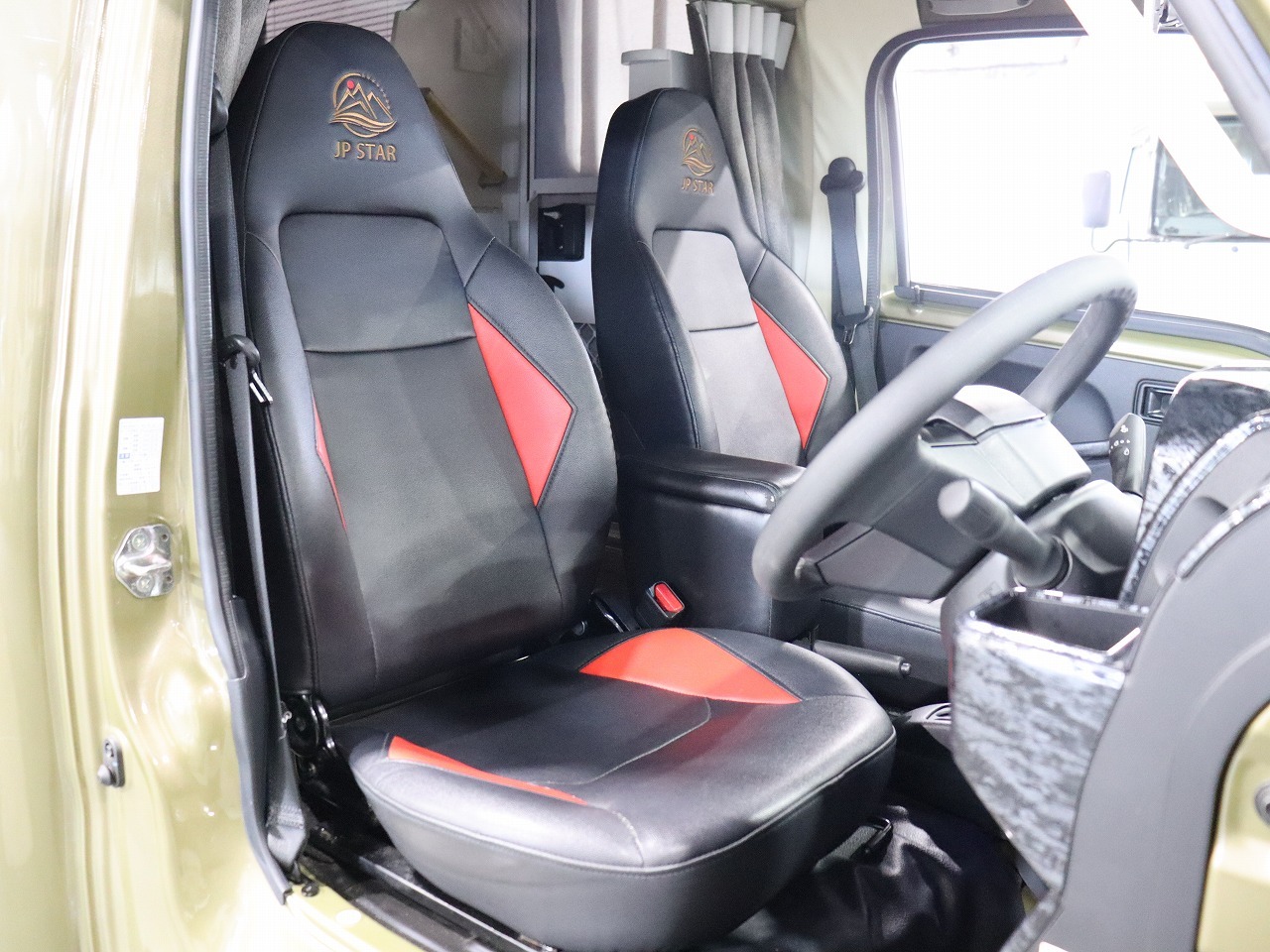 キャンピングカー軽キャンパー