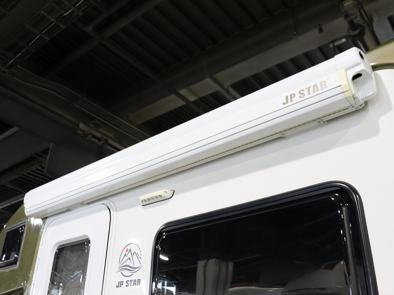 キャンピングカー軽キャンパー