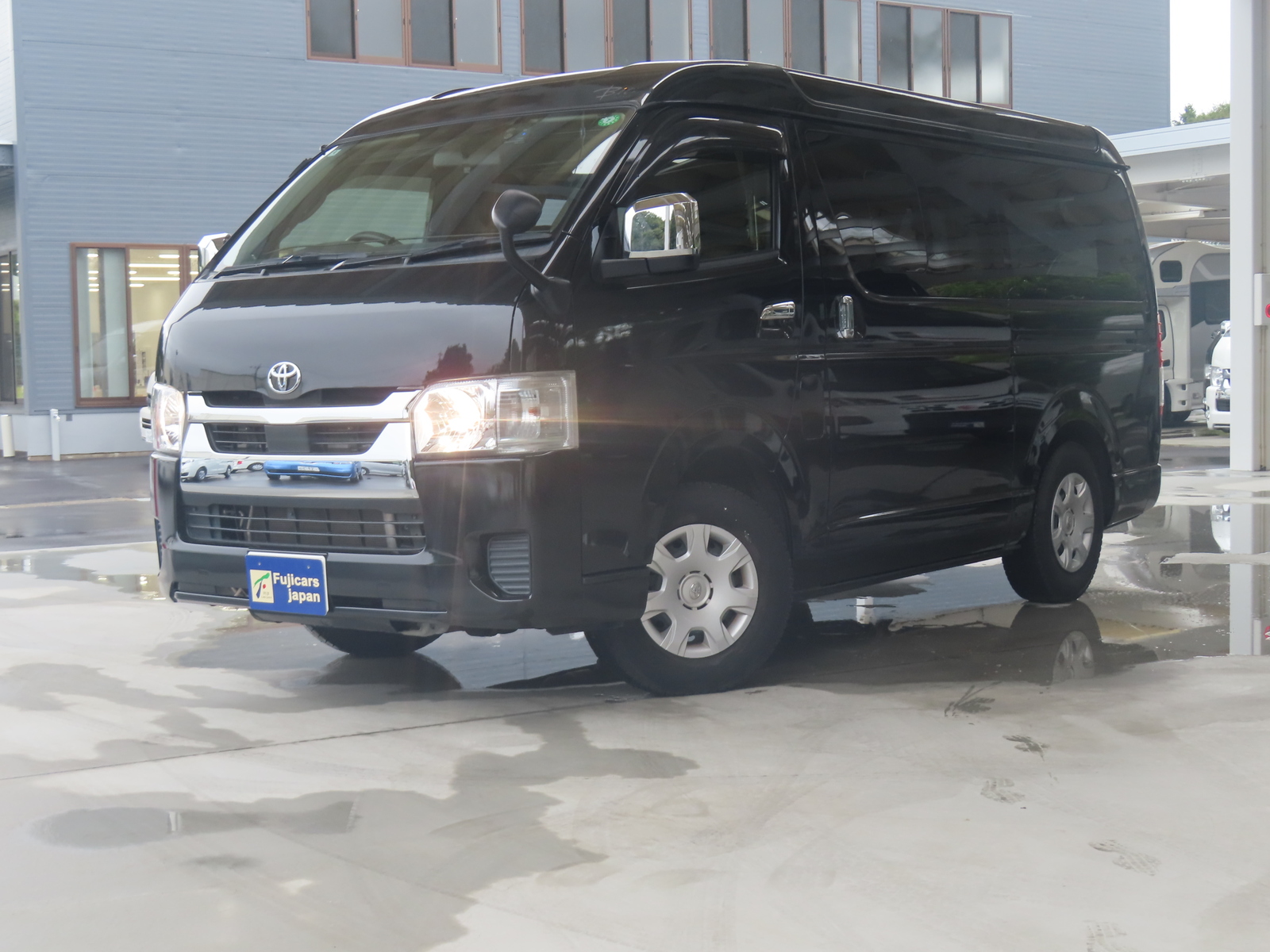 キャンピングカーバンコン