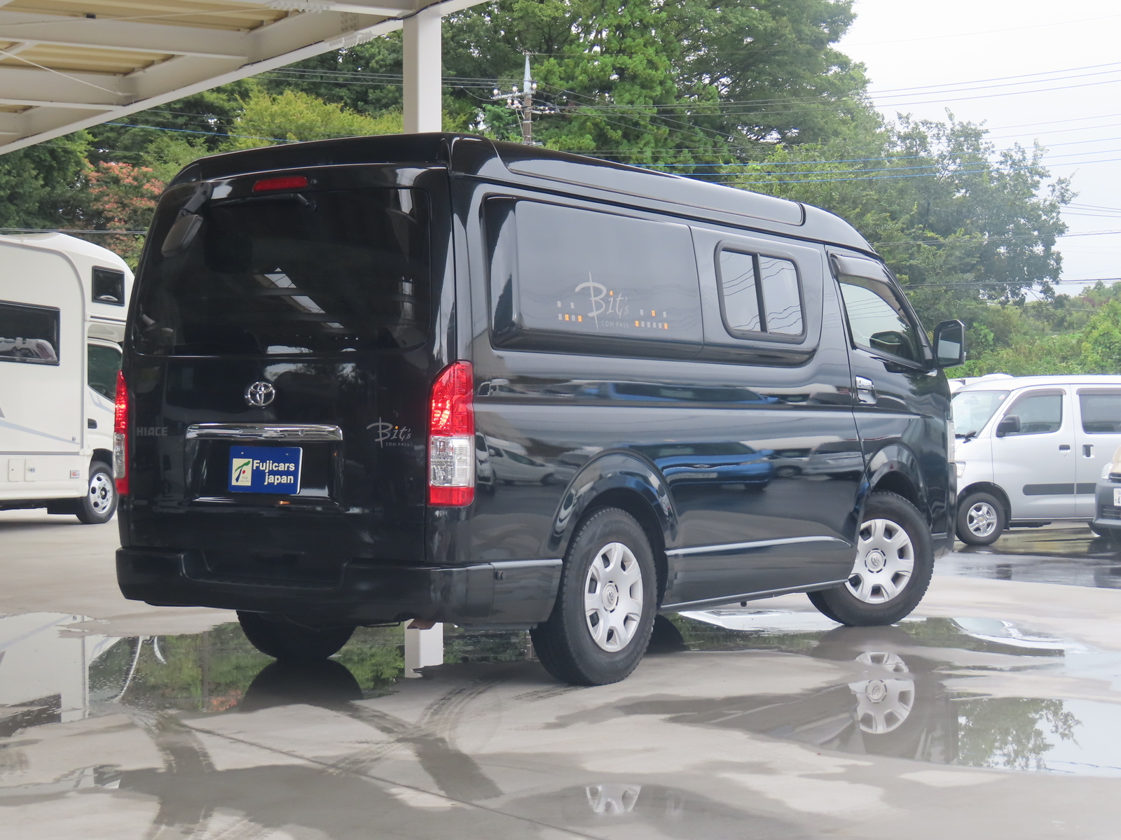 キャンピングカーバンコン