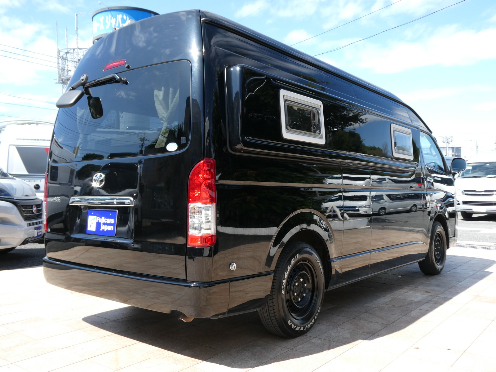 キャンピングカーバンコン