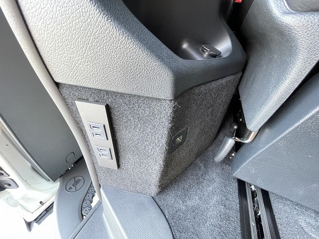 キャンピングカーバンコン