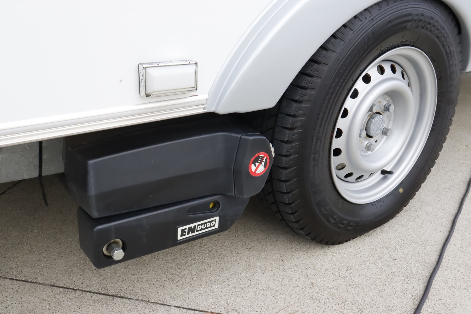 キャンピングカートレーラー