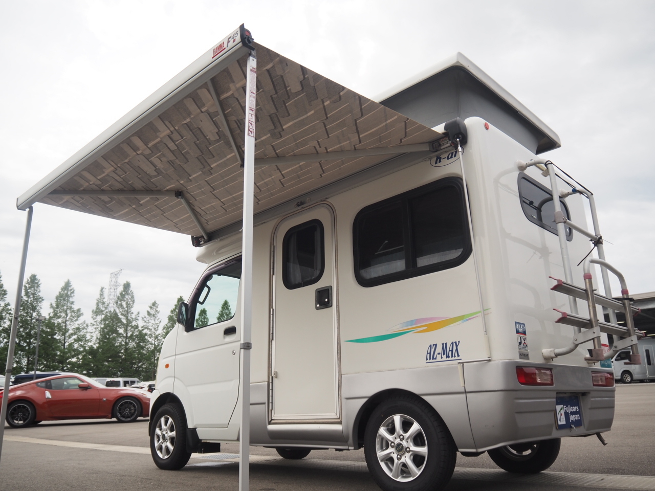 キャンピングカー軽キャンパー