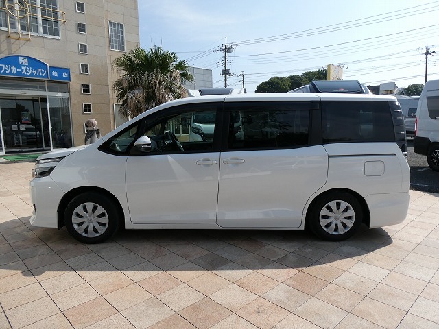 トヨタヴォクシー