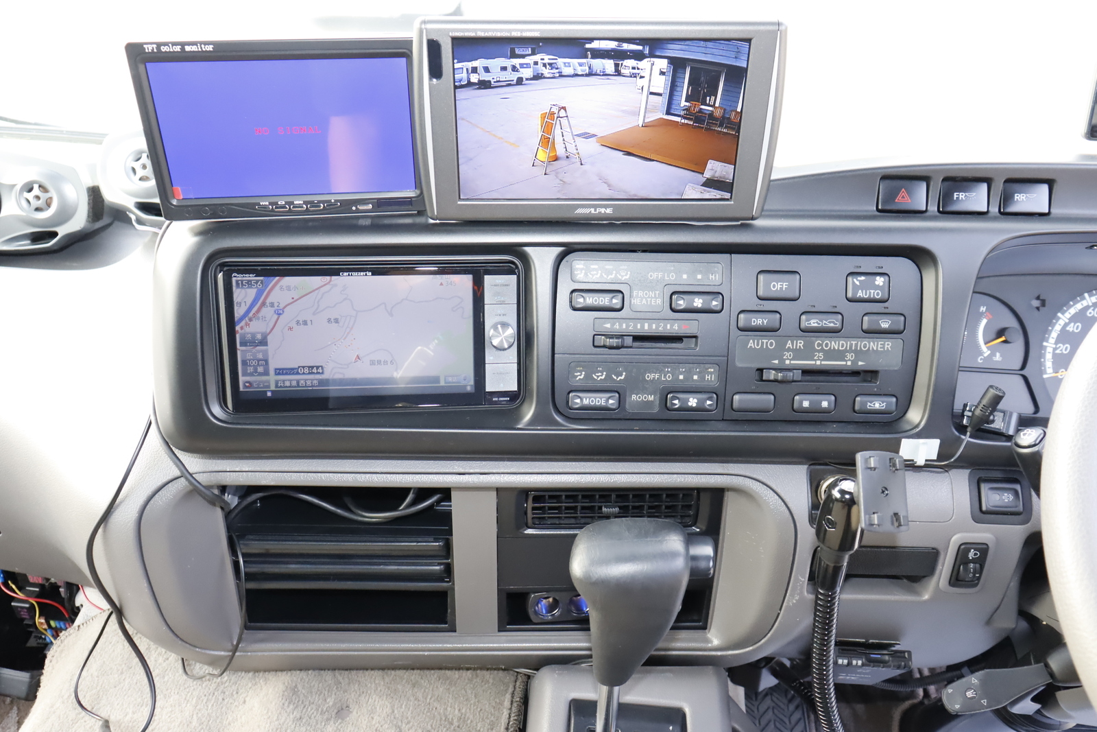 キャンピングカーバスコン