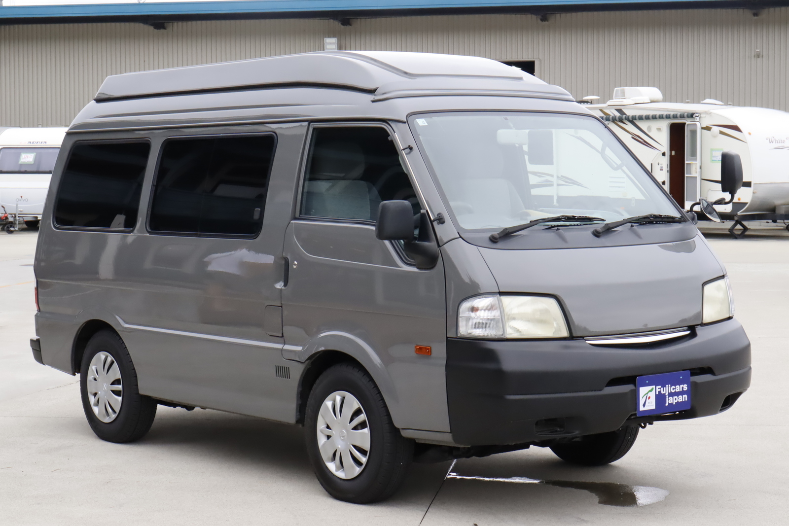 キャンピングカーバンコン