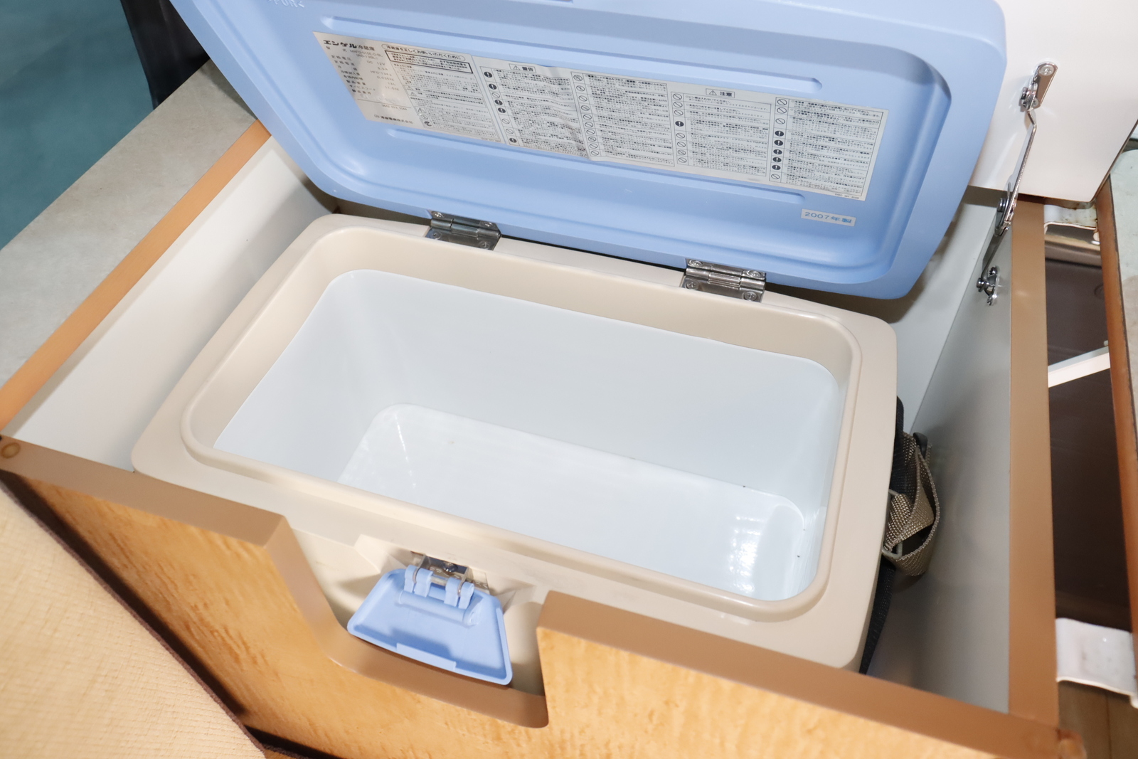 キャンピングカーバンコン