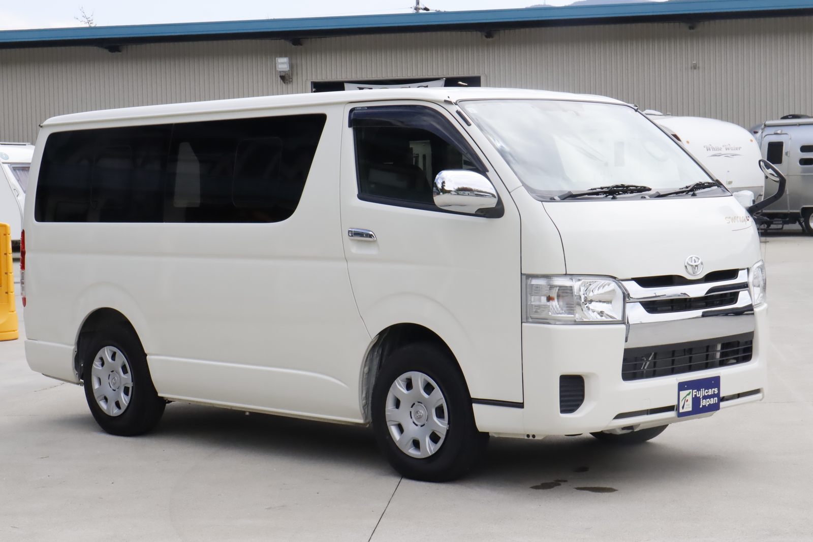 キャンピングカーバンコン