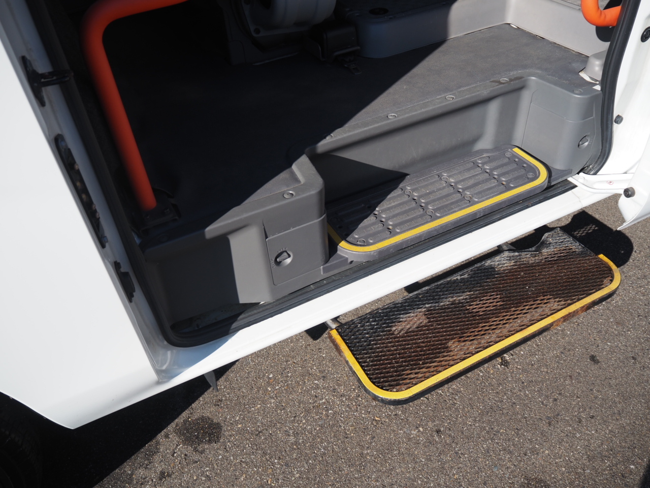 日産NV350キャラバン