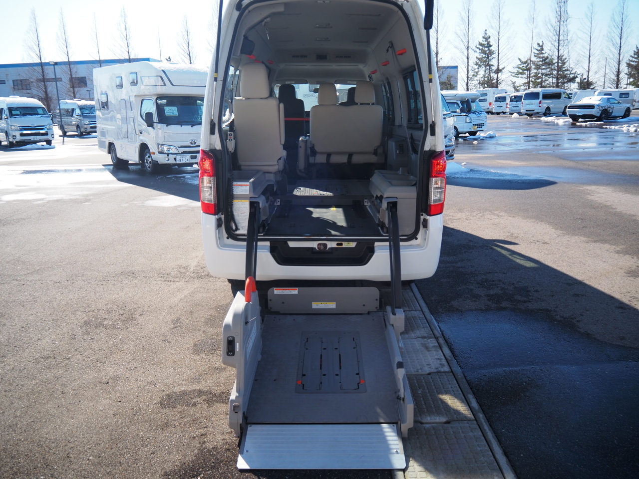 日産NV350キャラバン