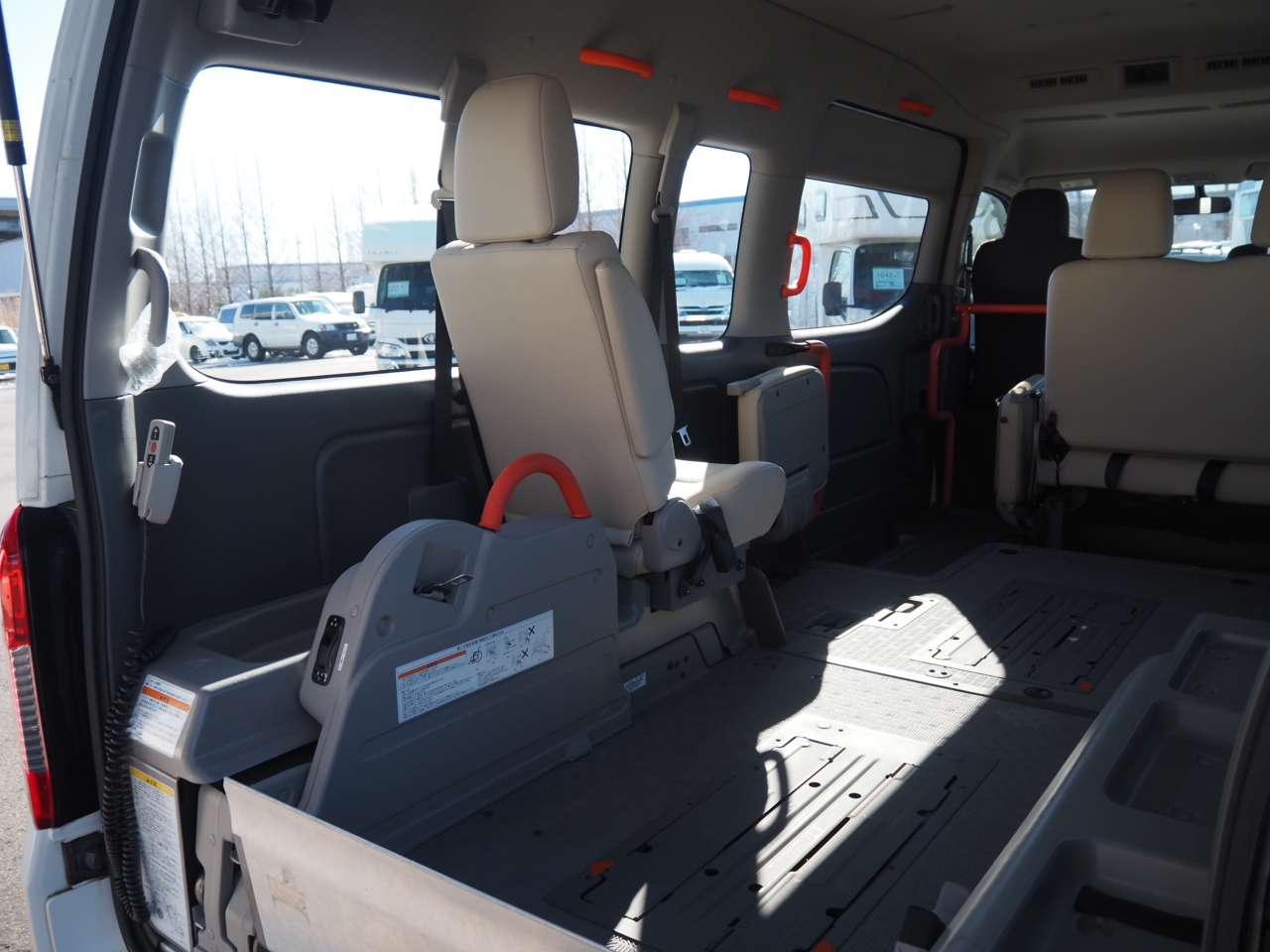 日産NV350キャラバン